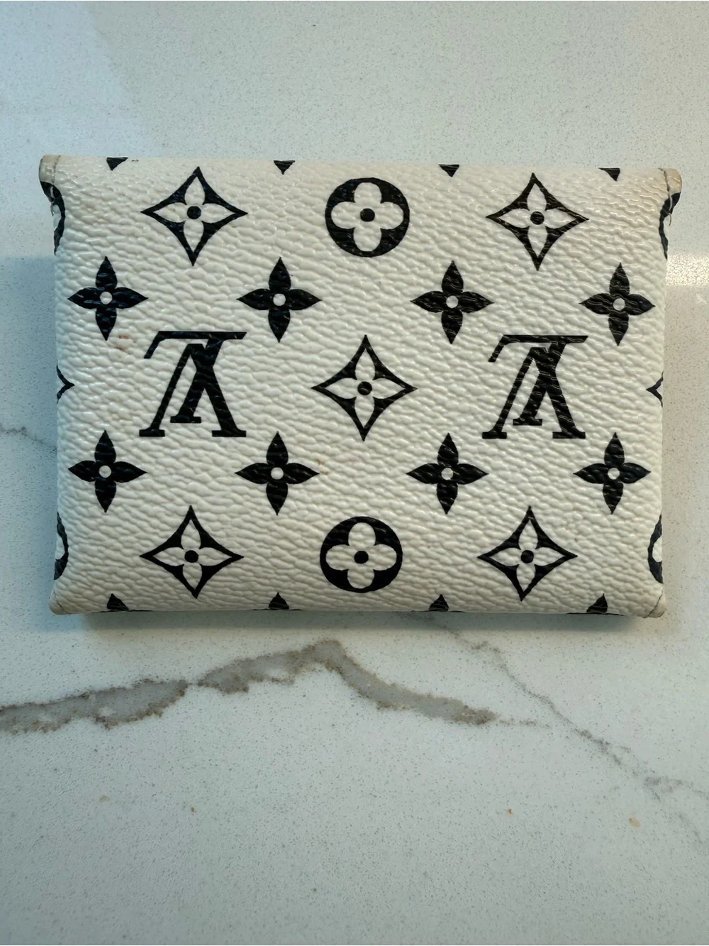 Louis Vuitton White & Black Monogram Cardholder